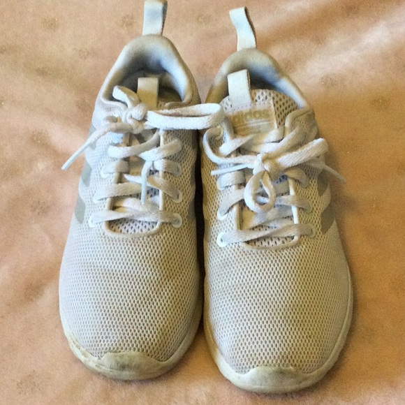 Adidas size 13 white cheerleading shoes - Picture 1 of 6